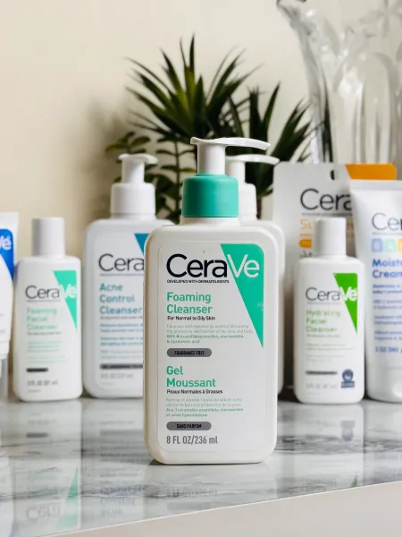 Cerave Foaming Facial cleanser 236 ml
